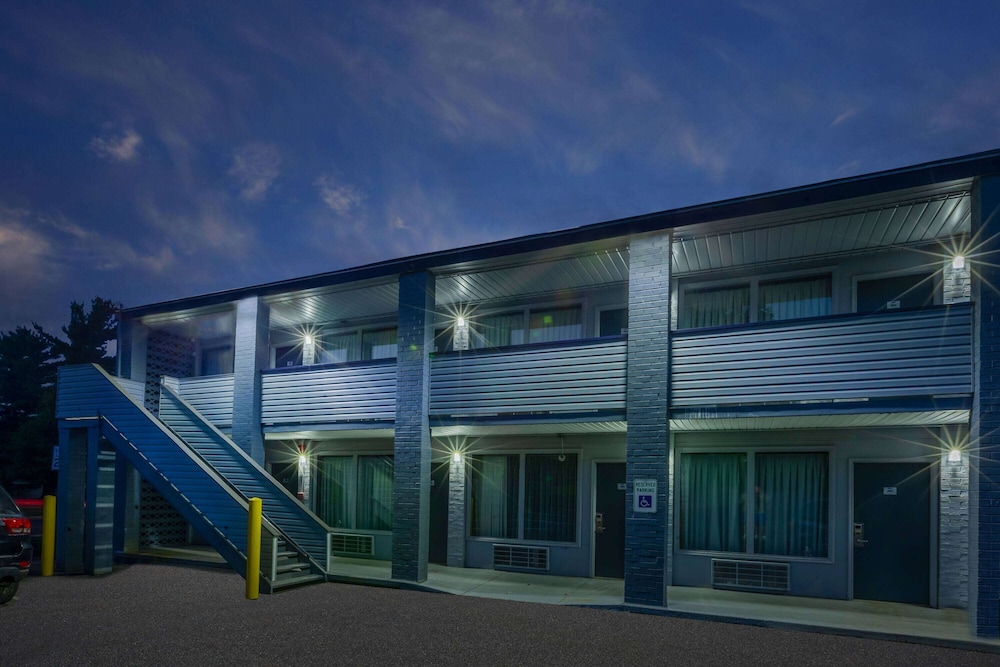 Travelodge by Wyndham Charles Town / Harpers Ferry 4/28