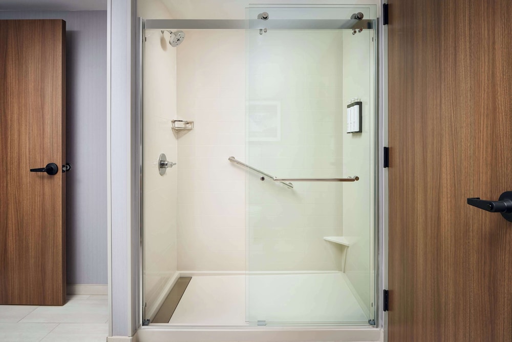 Hyatt Place Melbourne Airport 63/63