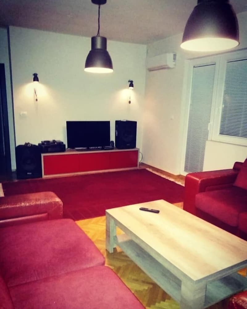 Grande House 26/40