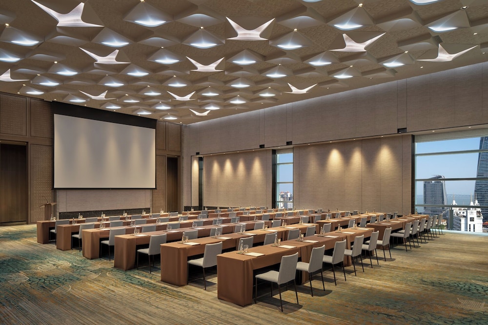 Hyatt Regency Zhuhai Gongbei 40/45