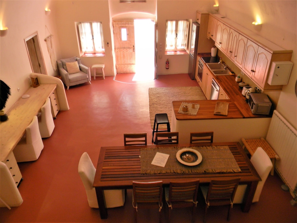 Villa Kisiris 33/40