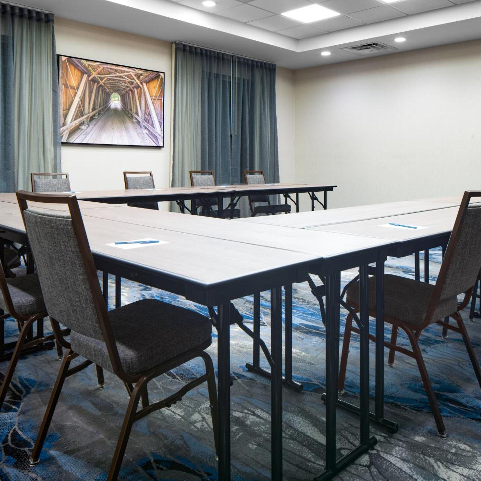 Fairfield Inn & Suites by Marriott Ashtabula 23/32