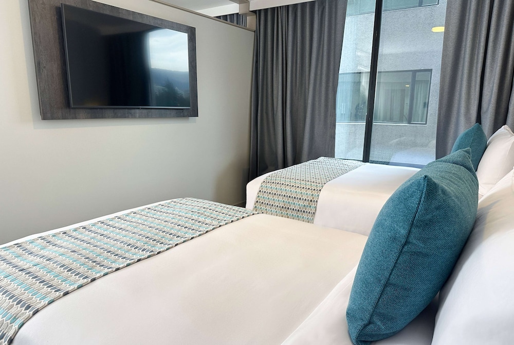 Room, Multiple Beds, La Quinta by Wyndham Quito 5/10