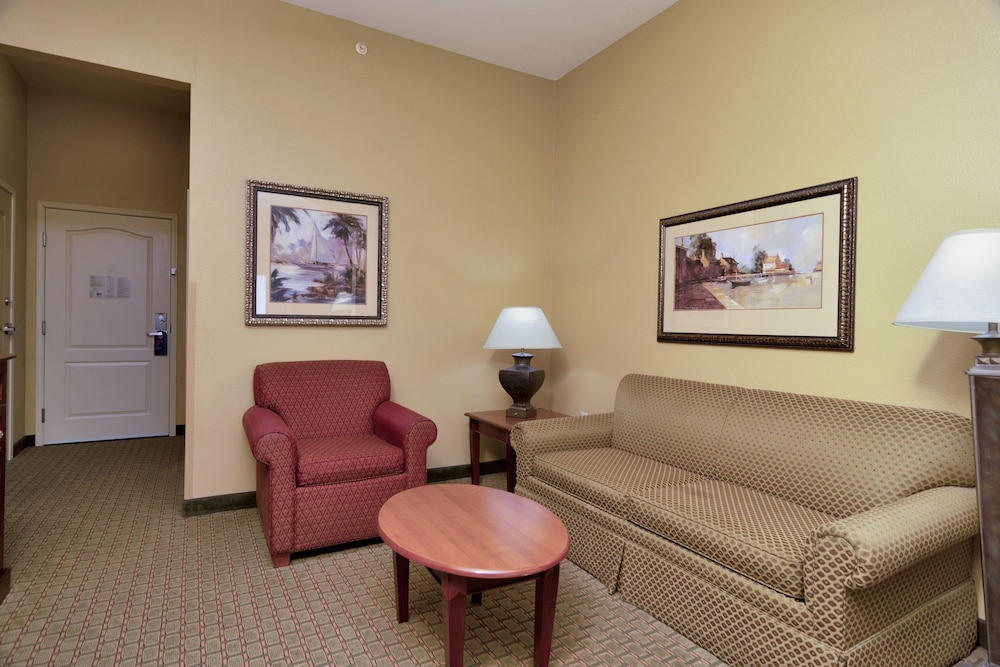 Holiday Inn Express Hotel And Suites Dfw West Hurst 48/74