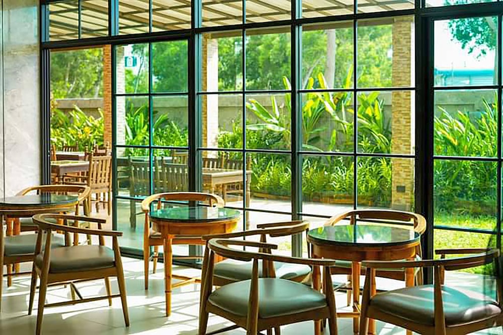 Olive Tree Hotel 35/50