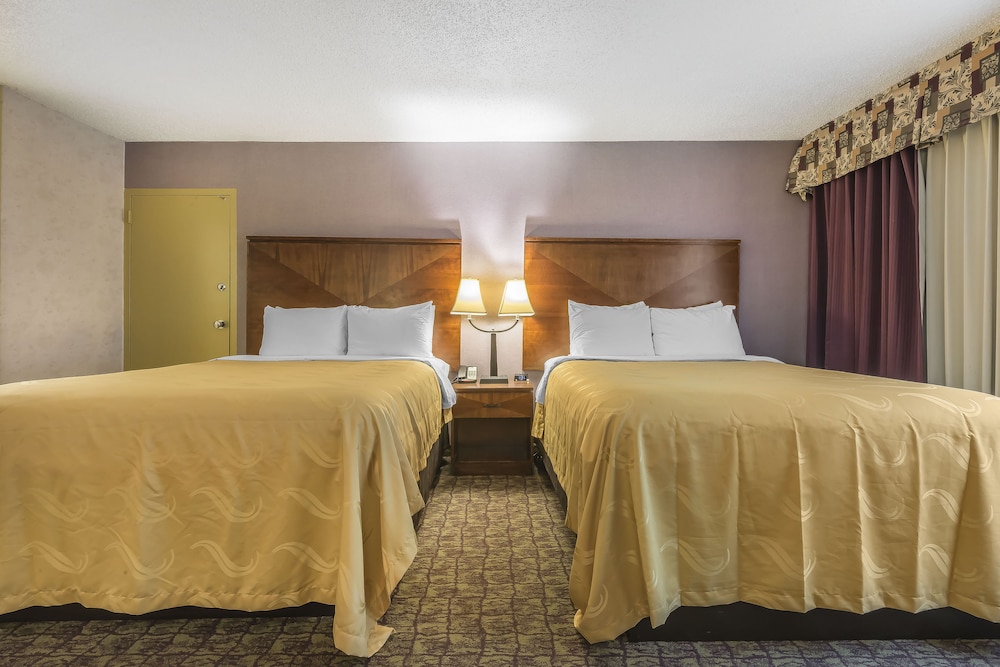Hotel Hamburg NY 22/55