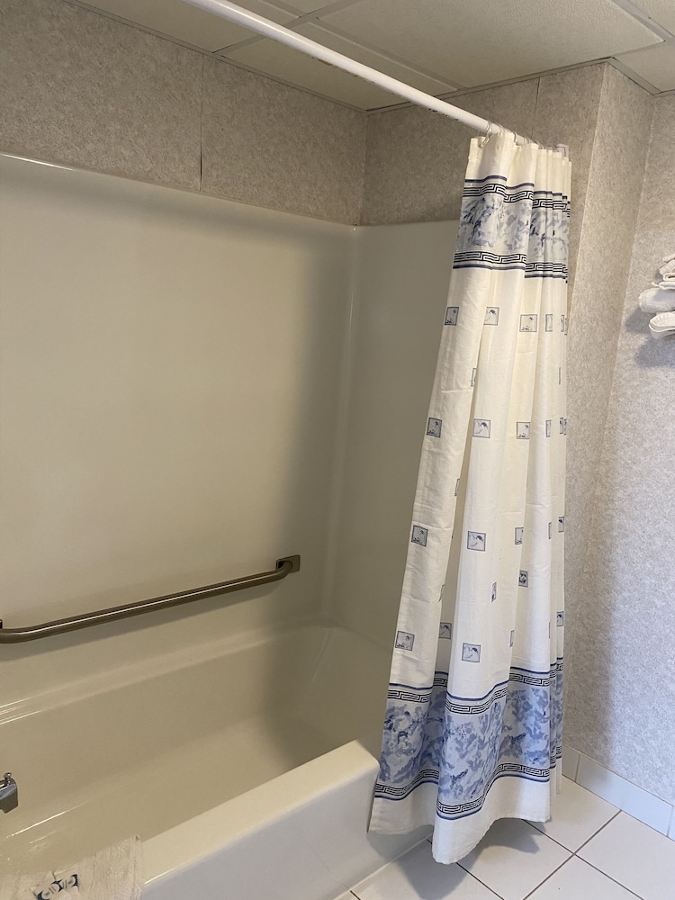 Royal Lodge Hotel Absecon 28/29