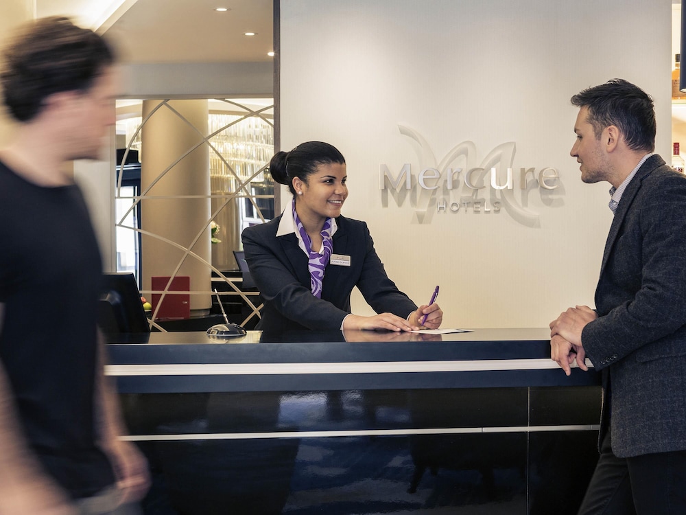 Mercure Edinburgh Haymarket 11/76