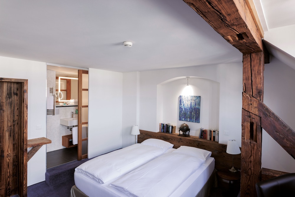 غرفة سوبيريور بسرير مزدوج، Sorell Hotel Rueden 2/4
