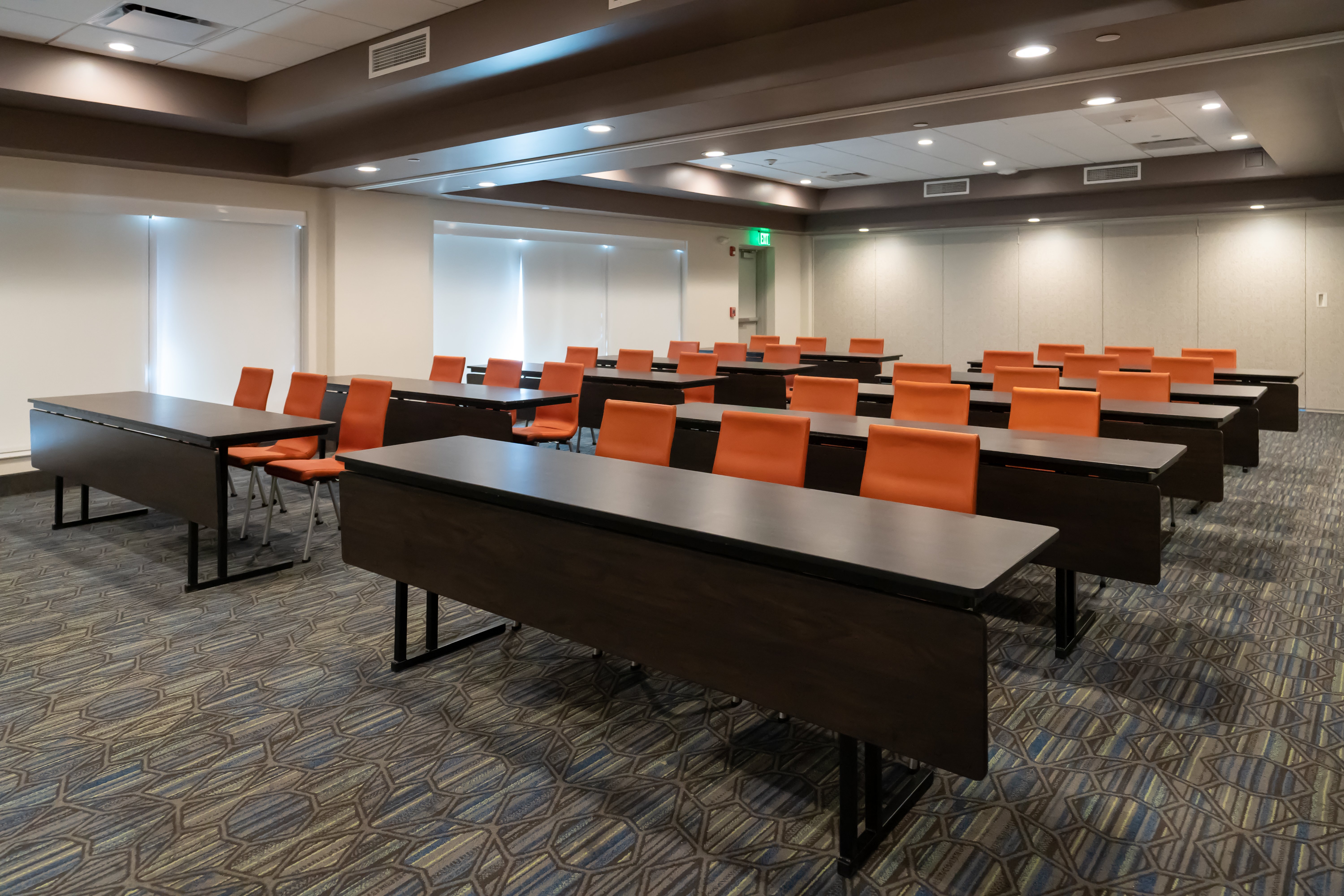 Holiday Inn Express Boston 58/63