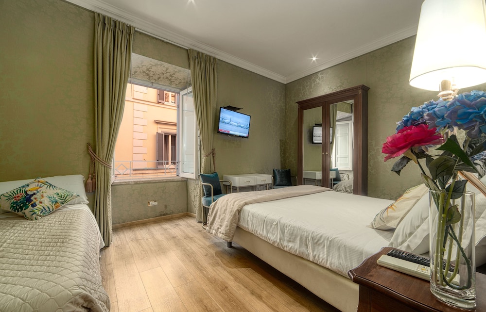 BQ House Trevi Luxury Rooms 7/50