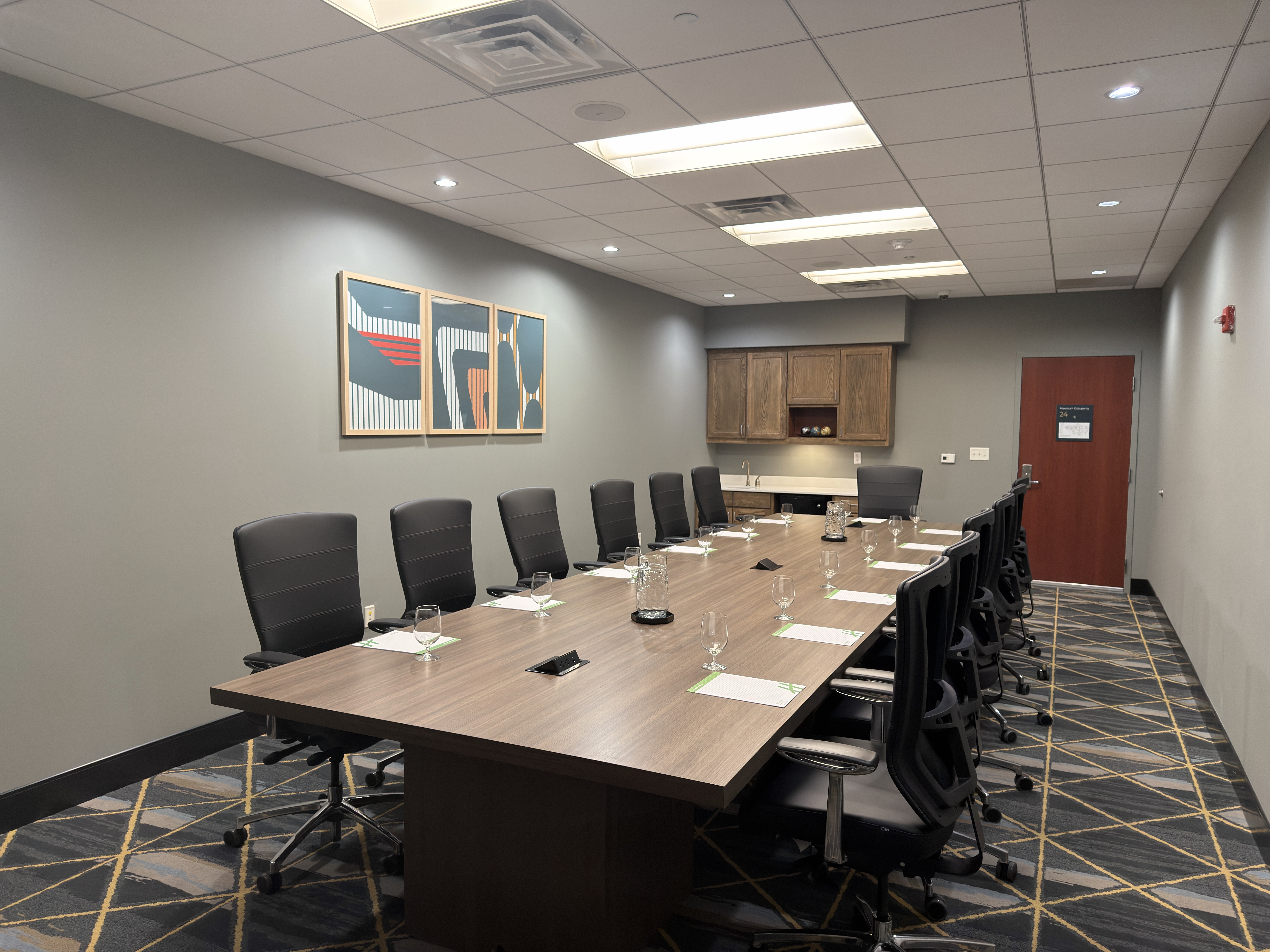 Holiday Inn Midland 69/75