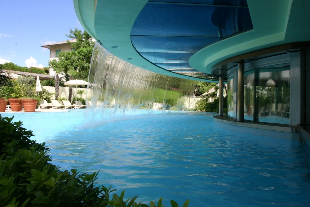 Hotel Premier & Suites 55/60