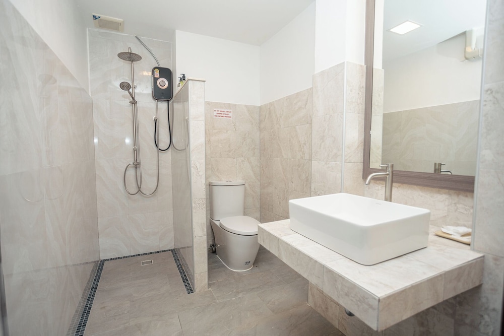 Baan Bandalay Hotel 55/59