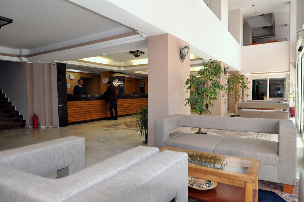 Surtel Hotel 8/41
