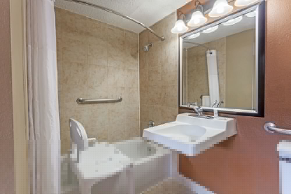 Microtel Inn & Suites by Wyndham Lexington 14/30