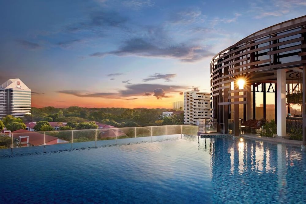 Momentus Hotel Alexandra Singapore 30/31