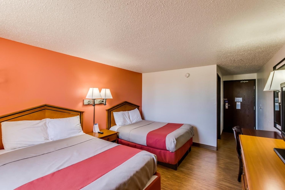 Motel6 Albert Lea, MN 22/59