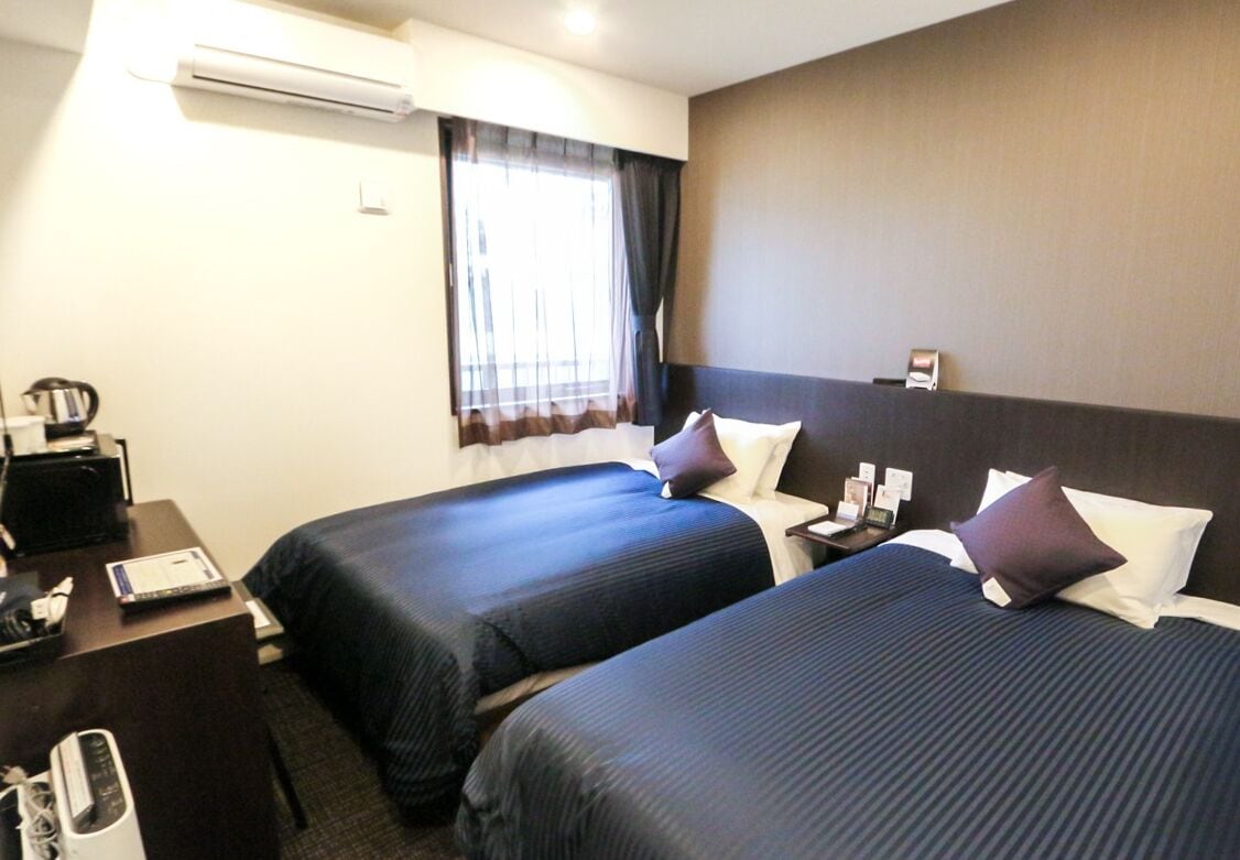 Room at HOTEL LiVEMAX Yokohama Stadium Mae, YOKOHAMA