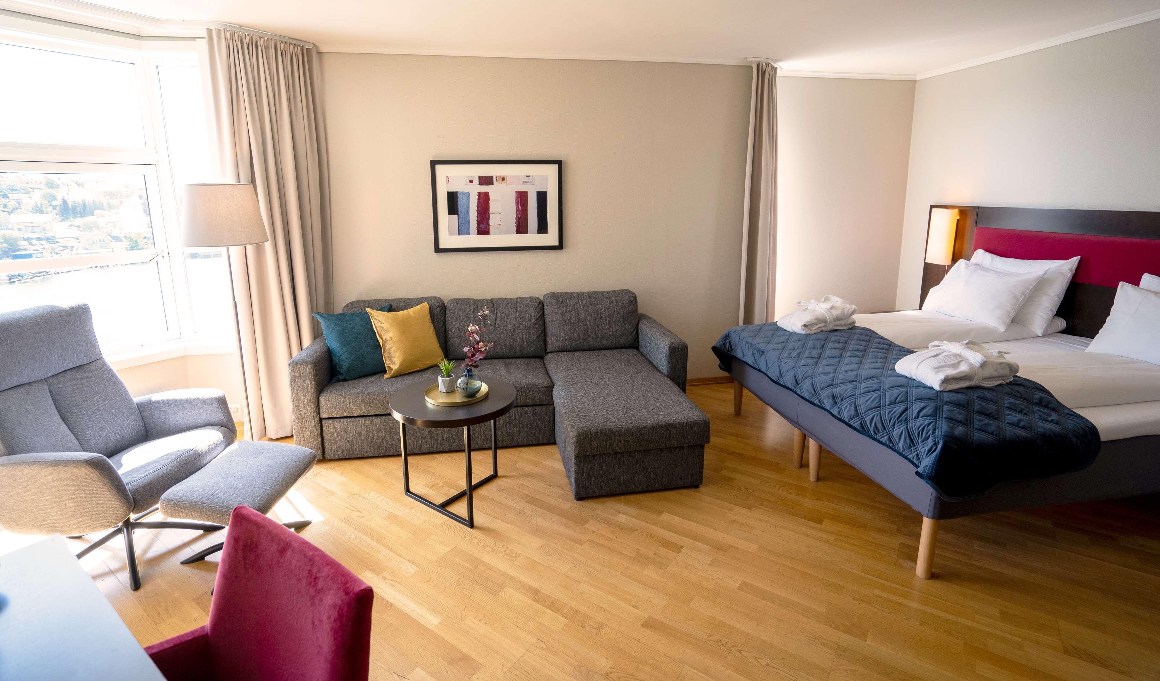جناح جونيور مفرد، Scandic Kristiansund 4/6