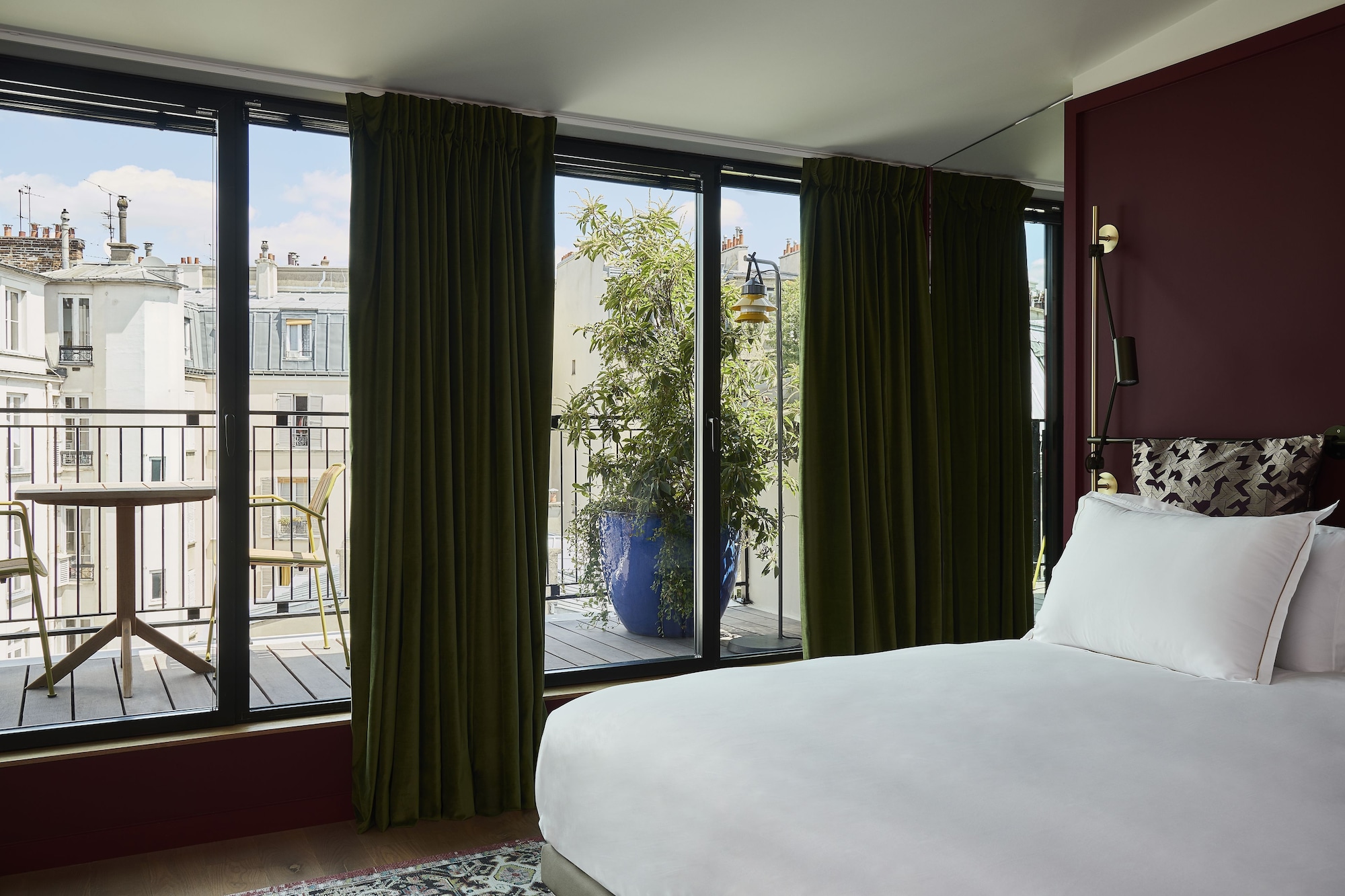 ECONOMY, SUITE, KING BED, SOFA, TERRACE