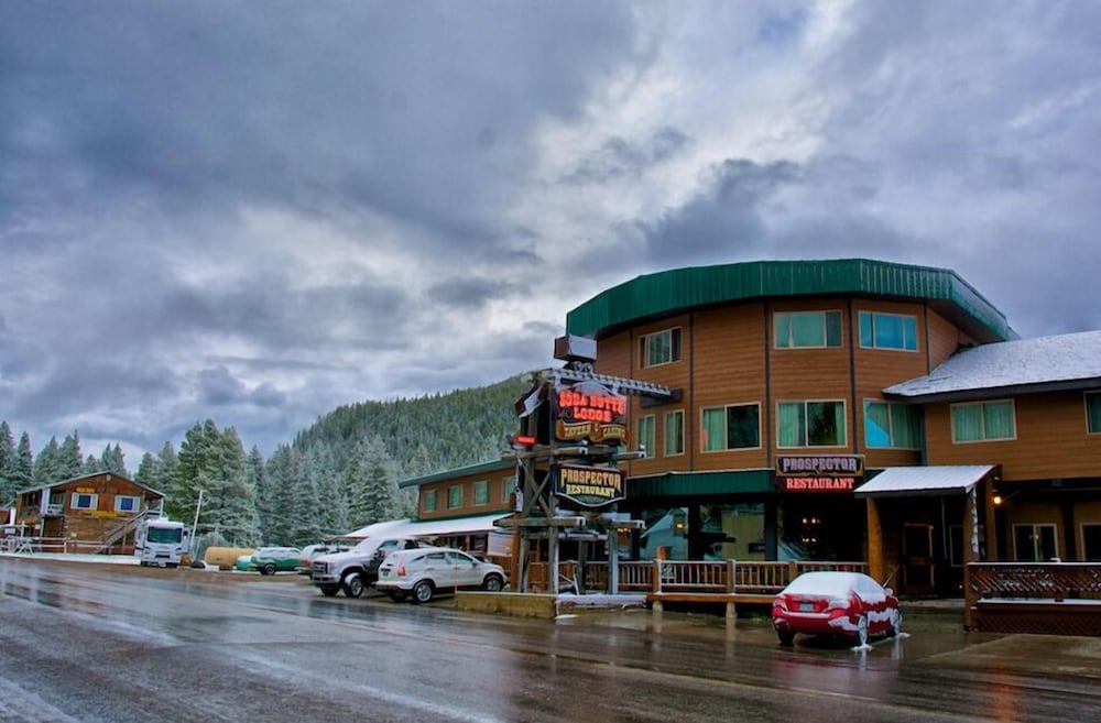 Soda Butte Lodge 5/24