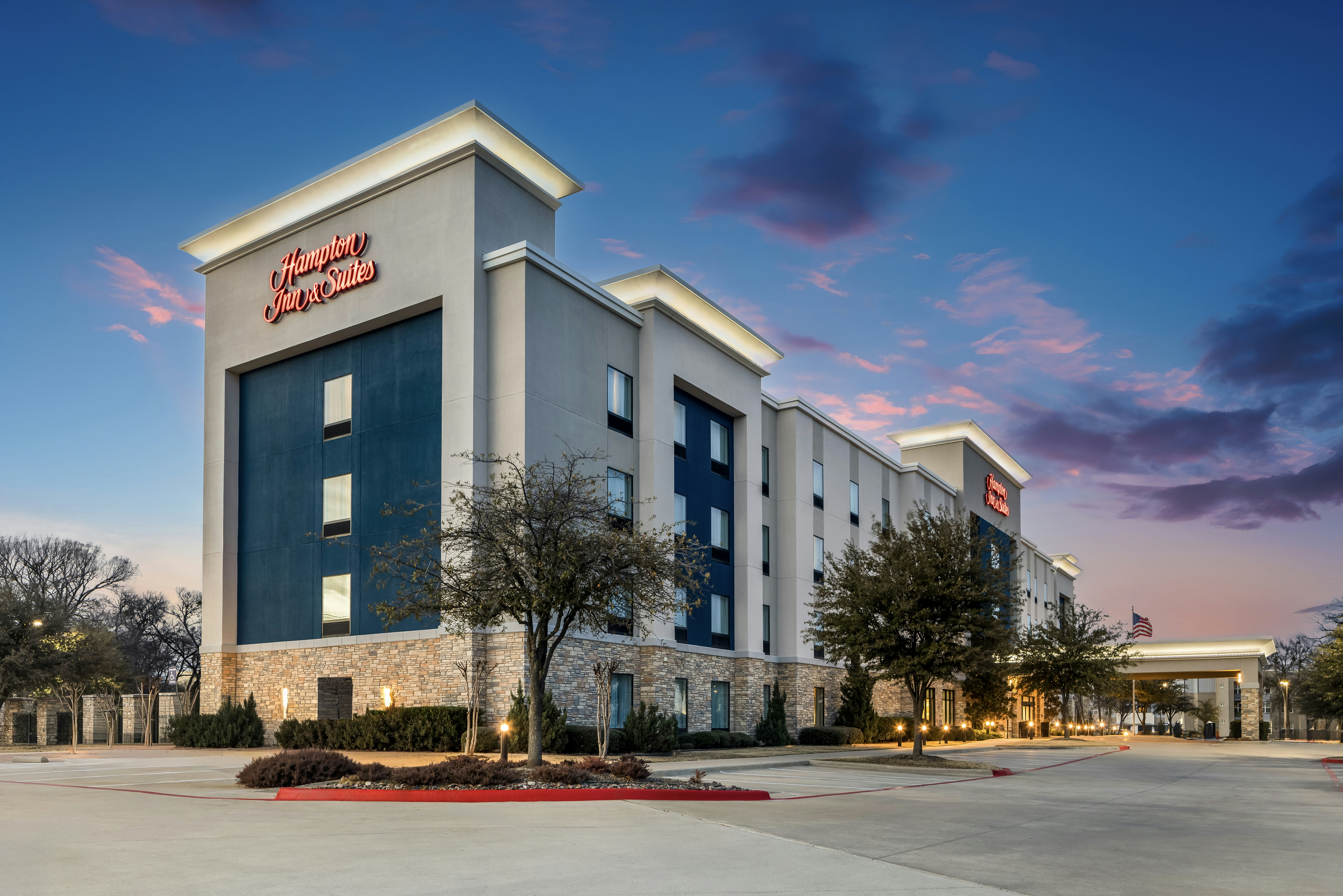 Hampton Inn Suites Dallas Plano East Tx 67/76