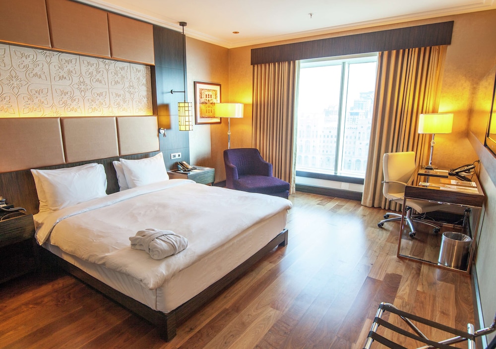 Hilton Baku 12/64