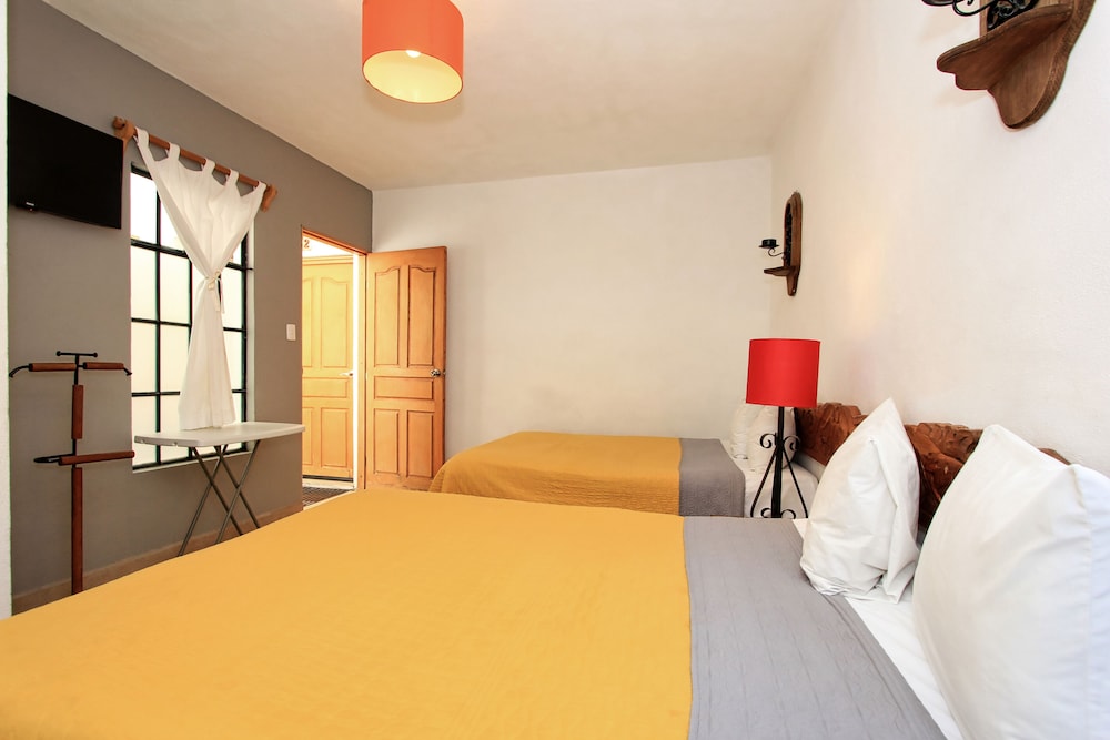 ROOM, 2 DOUBLE BEDS