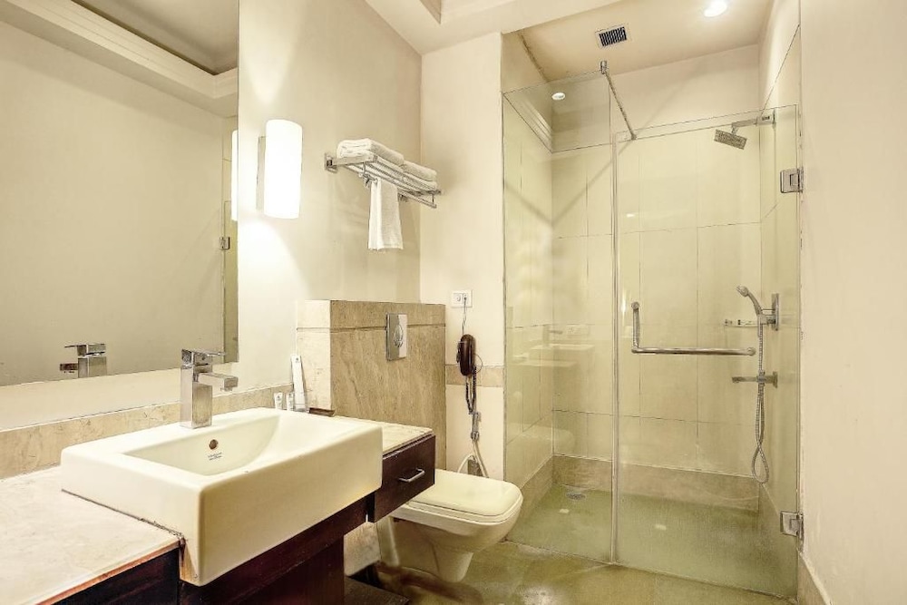 Hotel Western Court Panchkula 45/50