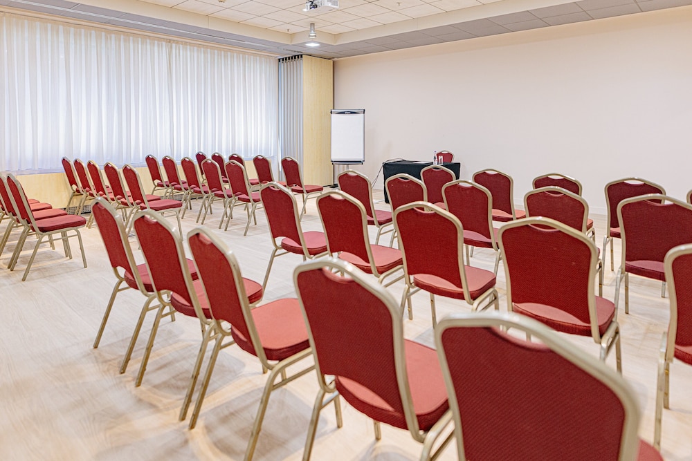 Holiday Inn Belgrade 66/71