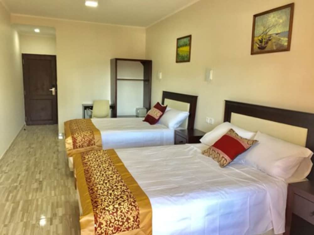 Hotel Amayal 18/50