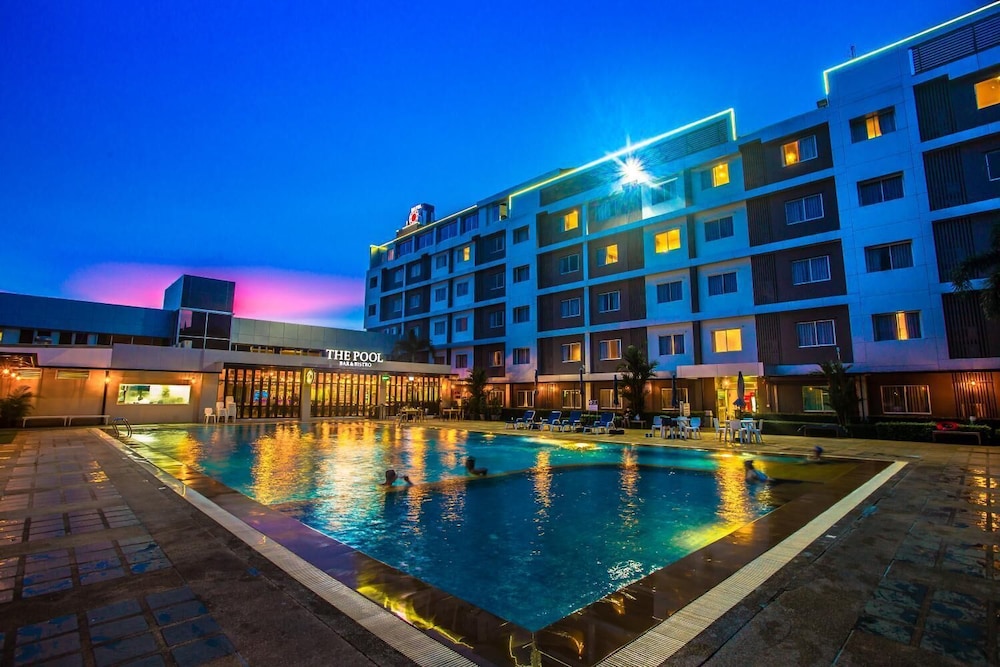 New Travel Lodge Hotel 5/63