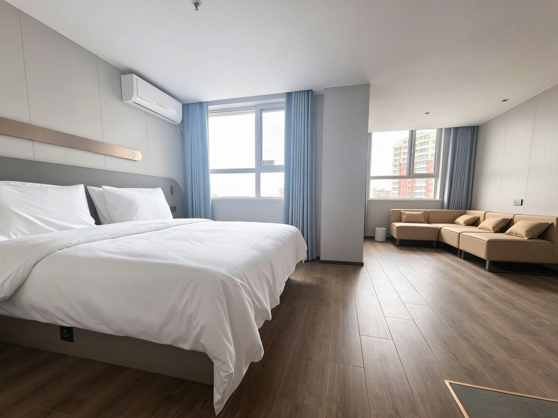 Jinjiang Inn (Ulanqab Jining Railway Station Xingfu Road) 26/40