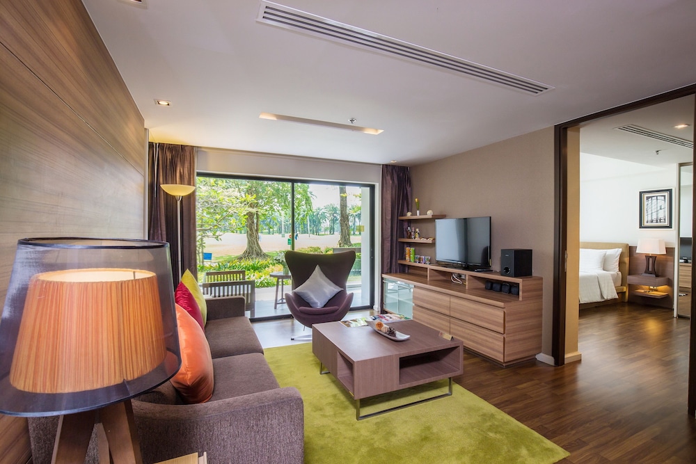 SUMMIT WINDMILL GOLF RESIDENCE 16/50