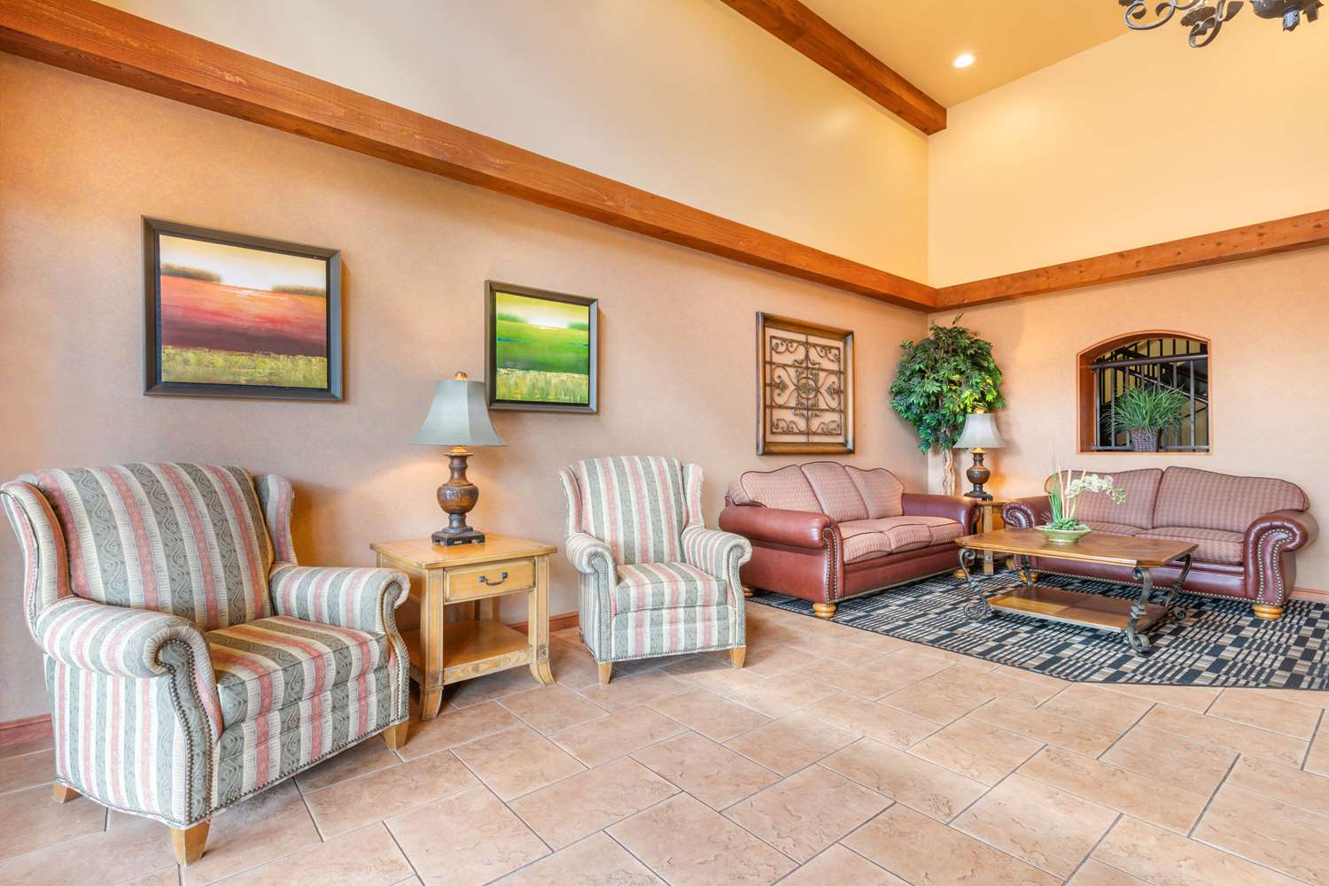 Clarion Inn Ormond Beach at Destination Daytona 7/15