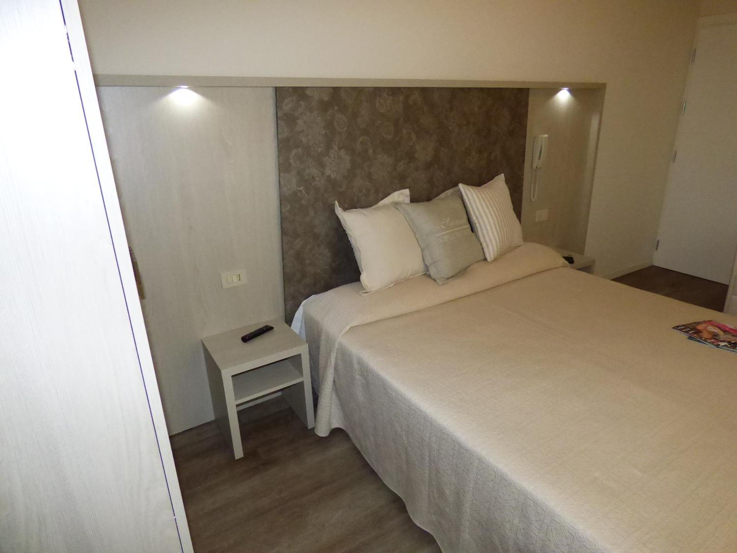 Hotel Astra 18/56