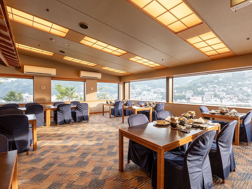 Atami New Fujiya Hotel 57/60