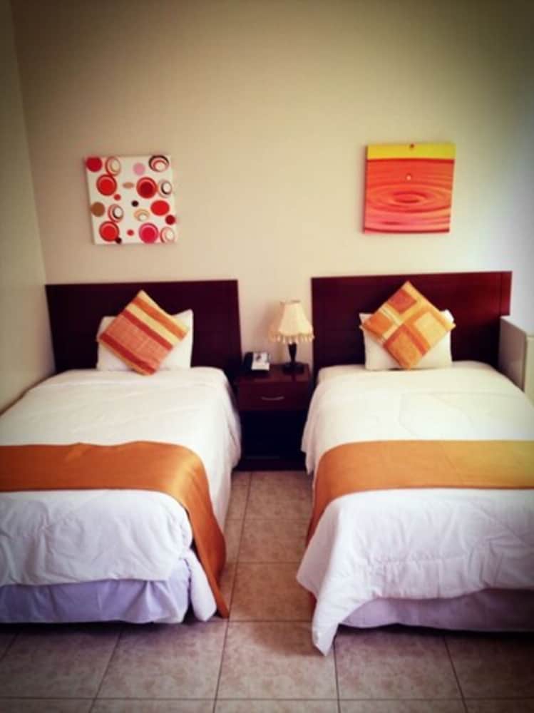 Air Suites 8/49