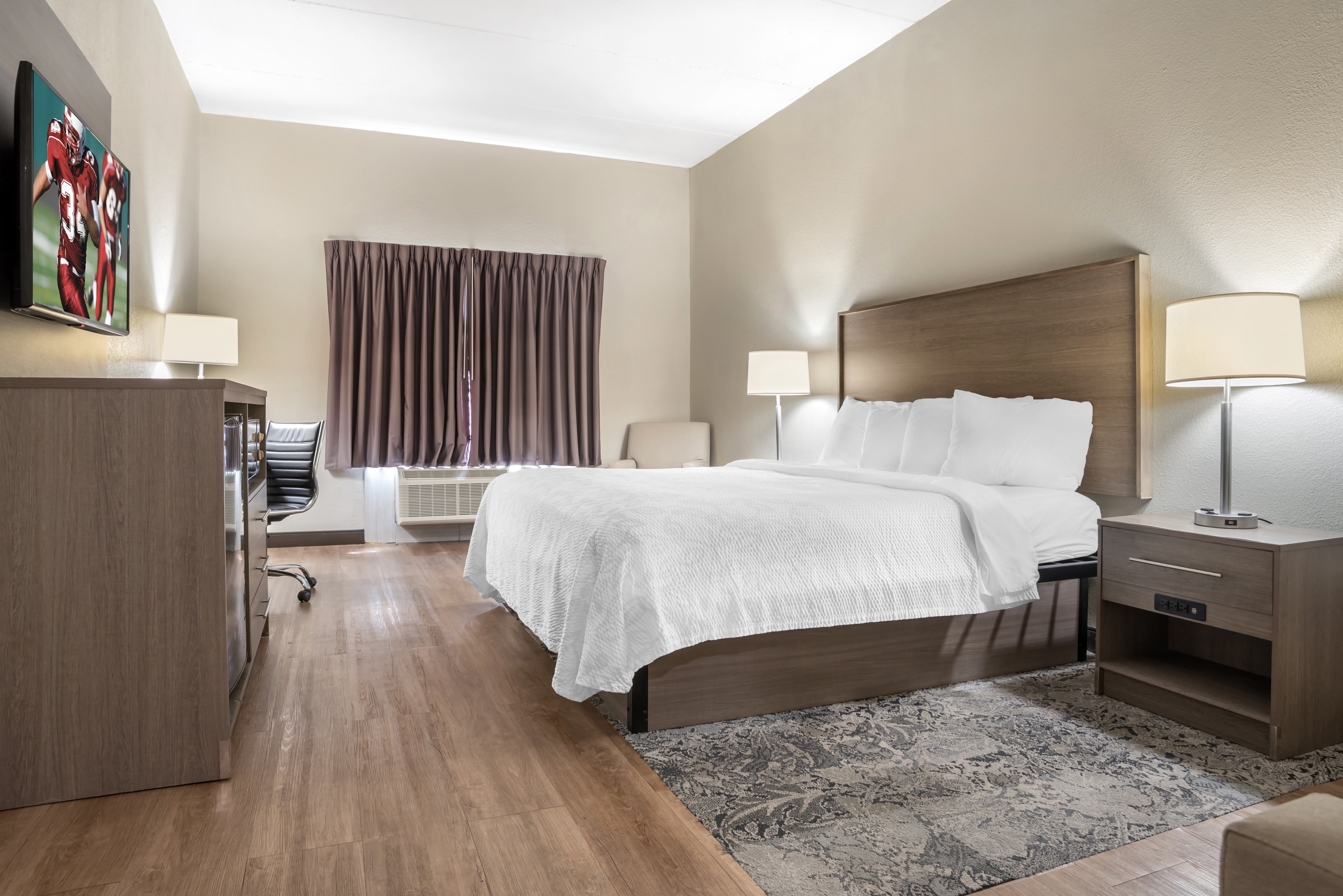 Suite, King Bed