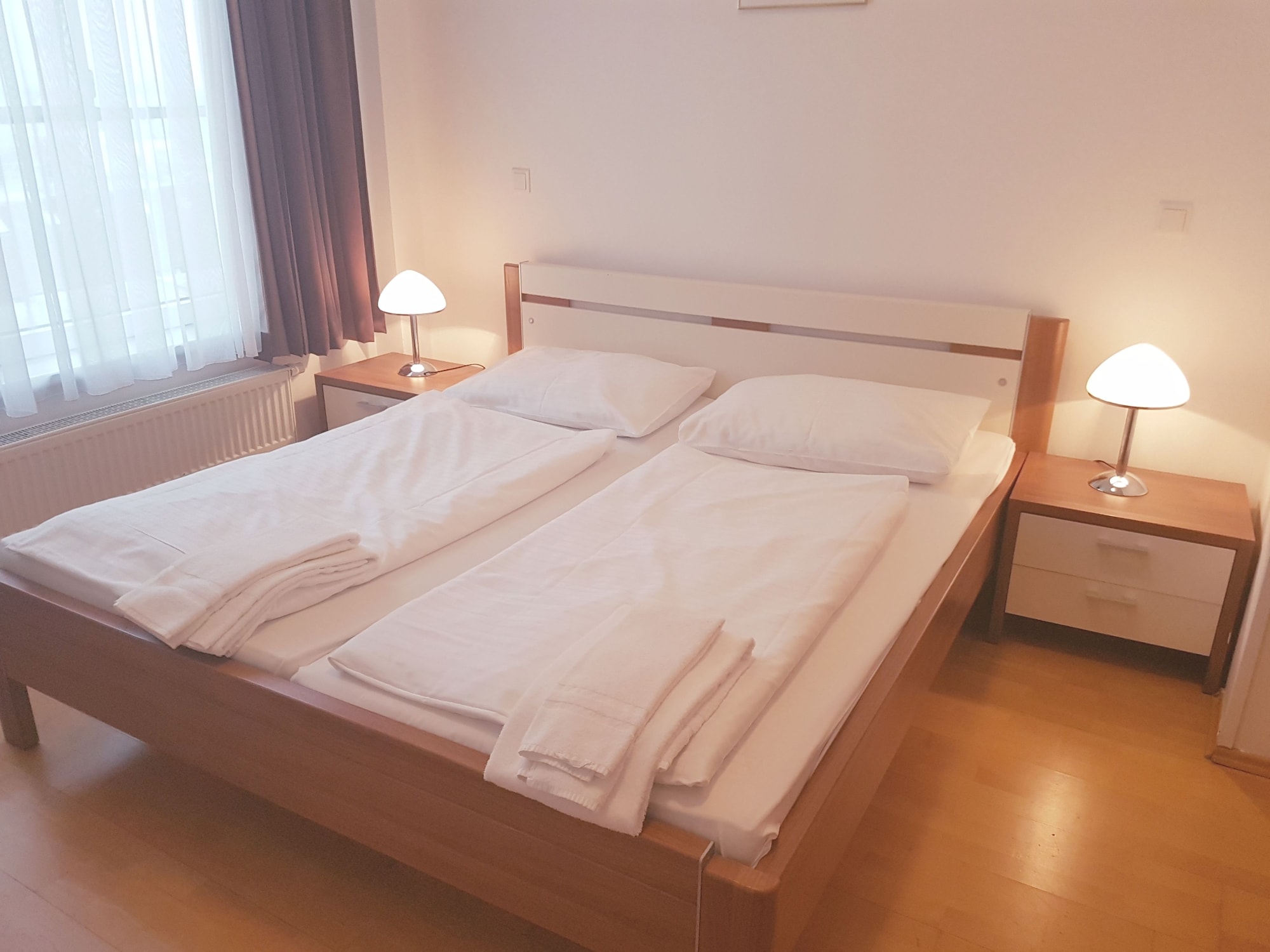 2 BEDROOMS, APARTMENT
