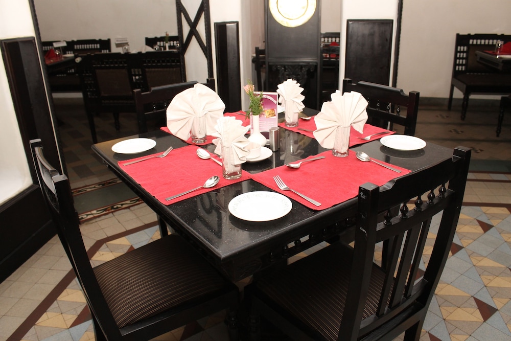 Raj Palace Sundar 27/42