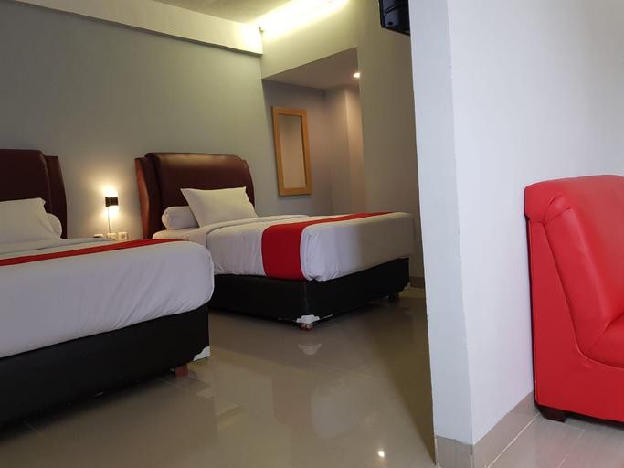 MJ s Hotel 9/25