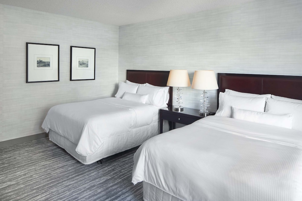 Westin Edmonton 7/40