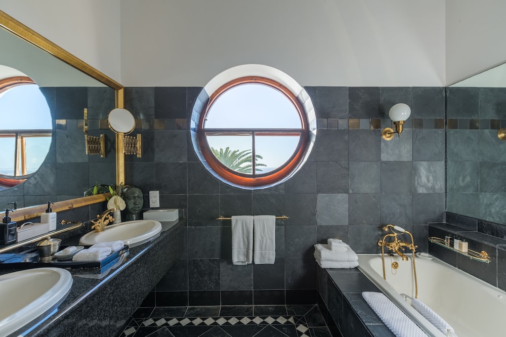 Ellerman House 42/69