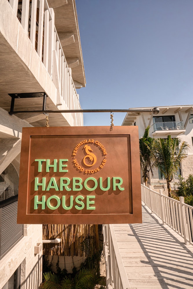 Delek Holbox in ISLA HOLBOX
