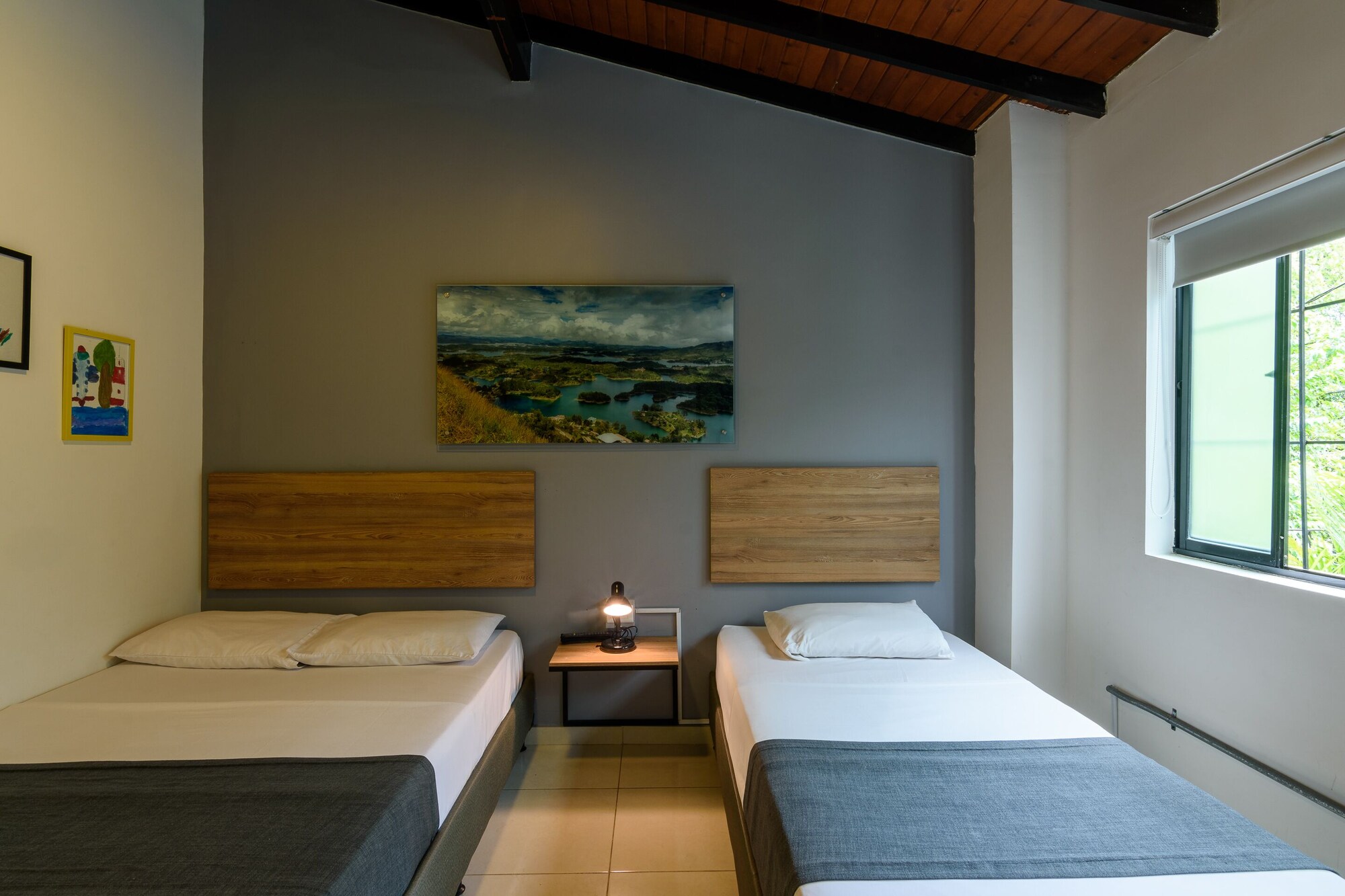 STANDARD, TWIN BEDS