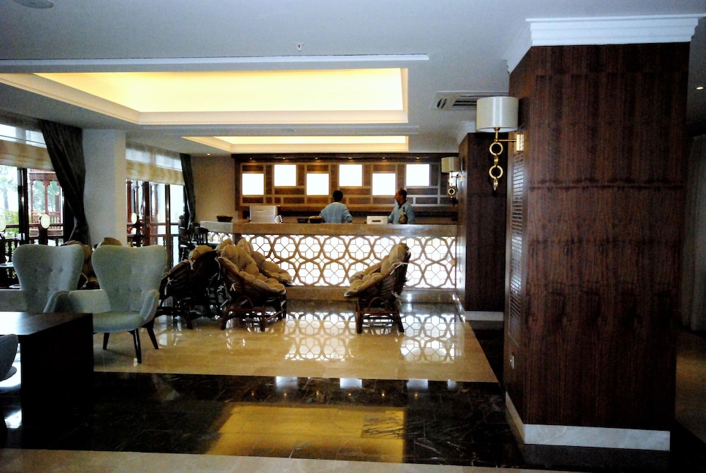 Club & Hotel Letoonia 11/71