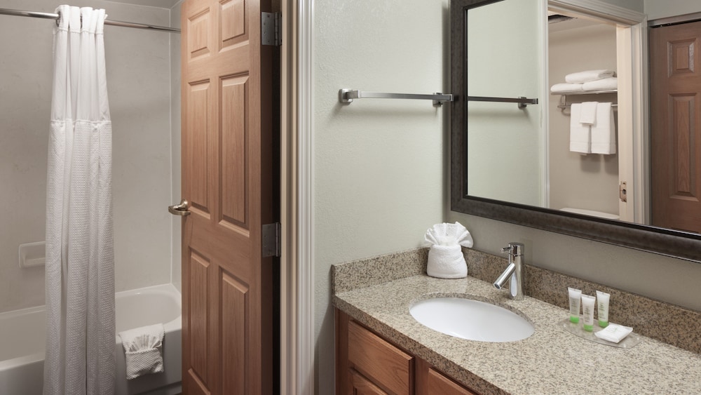 Staybridge Suites Jackson 7/39