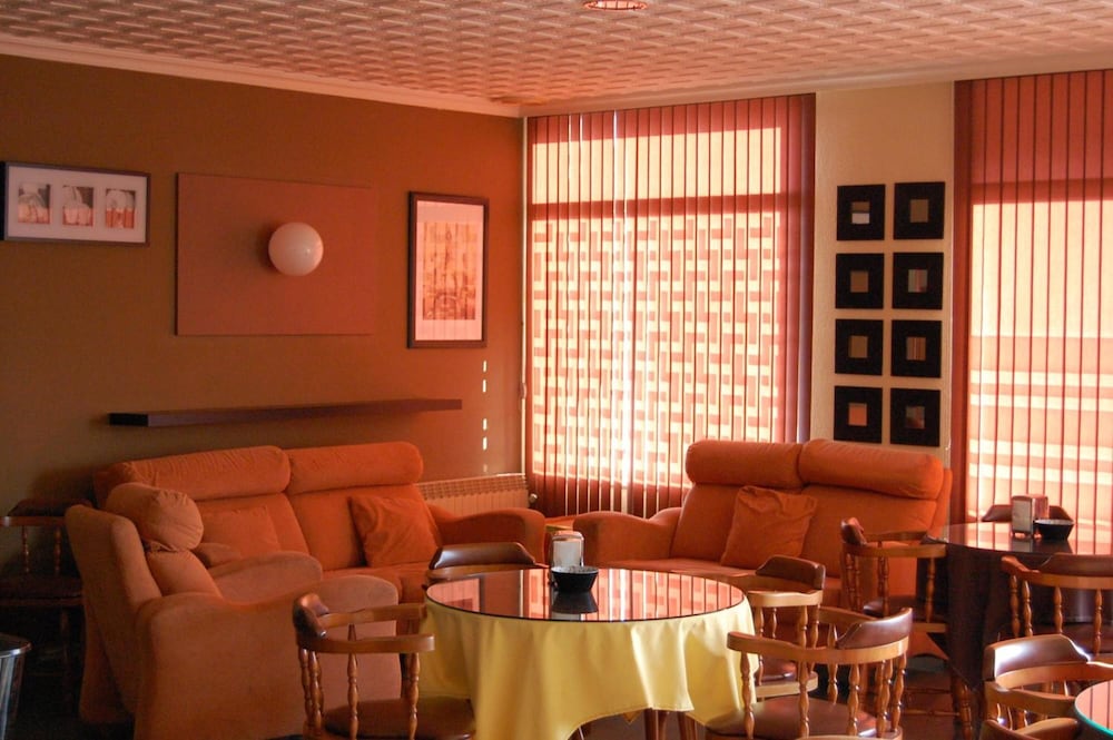 Hotel Paris 24/39